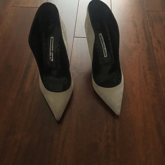 Manolo Blahnik Espedal suede high-collar pump - Picture 3 of 8